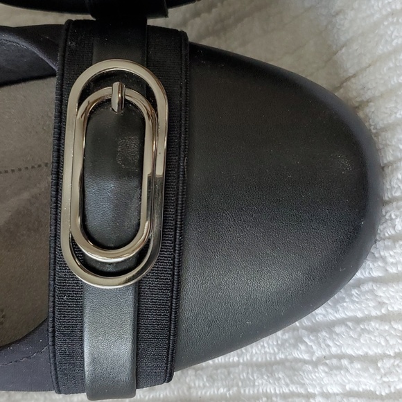 BARE TRAPS MEMORY FOAM SIZE 10 WIDE FLATS - Picture 2 of 12